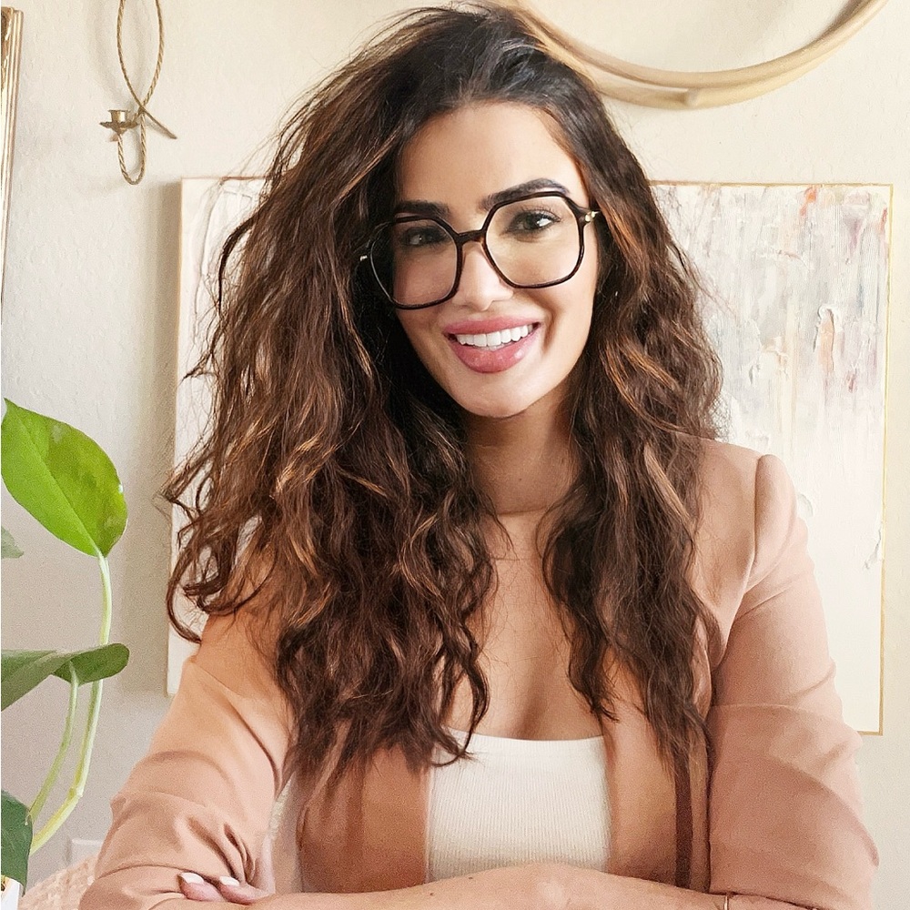 Meet your Posher, Amy